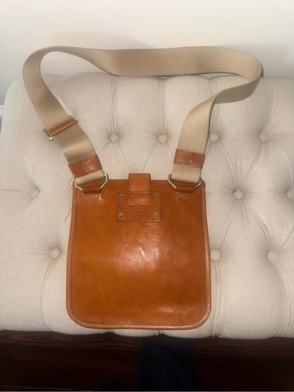 BALLY Luxury Pristine Tan Leather Messenger Crossbody Bag Italy - Picture 2 of 7